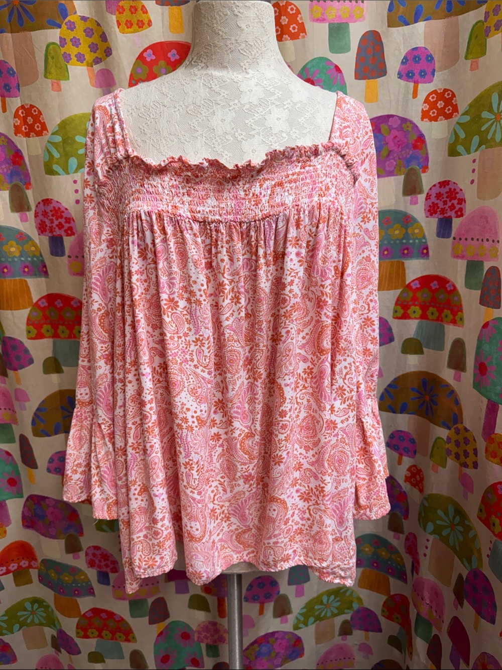 Floral & Ivy L/S Paisley Blouse. XL